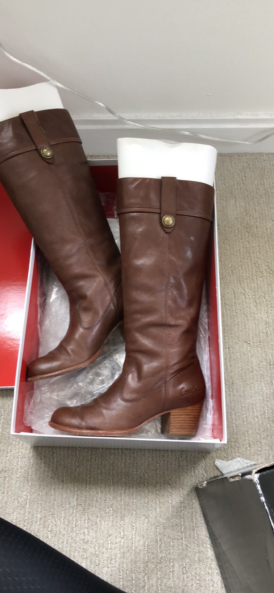 Coach Leather Riding Boots 2inch heels Size 8