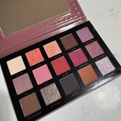 Ace beaute Eyeshadow Palette 