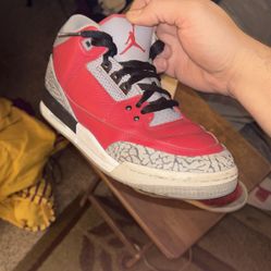 Kids Jordan 3’s