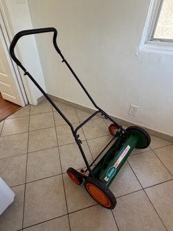 Scotts Classic Push Reel Lawn Mower