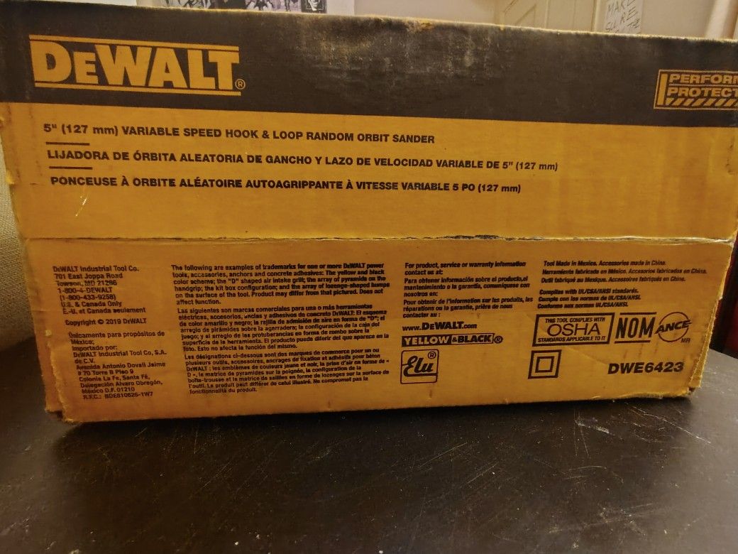 DeWalt Sander