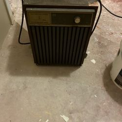 Dehumidifier 