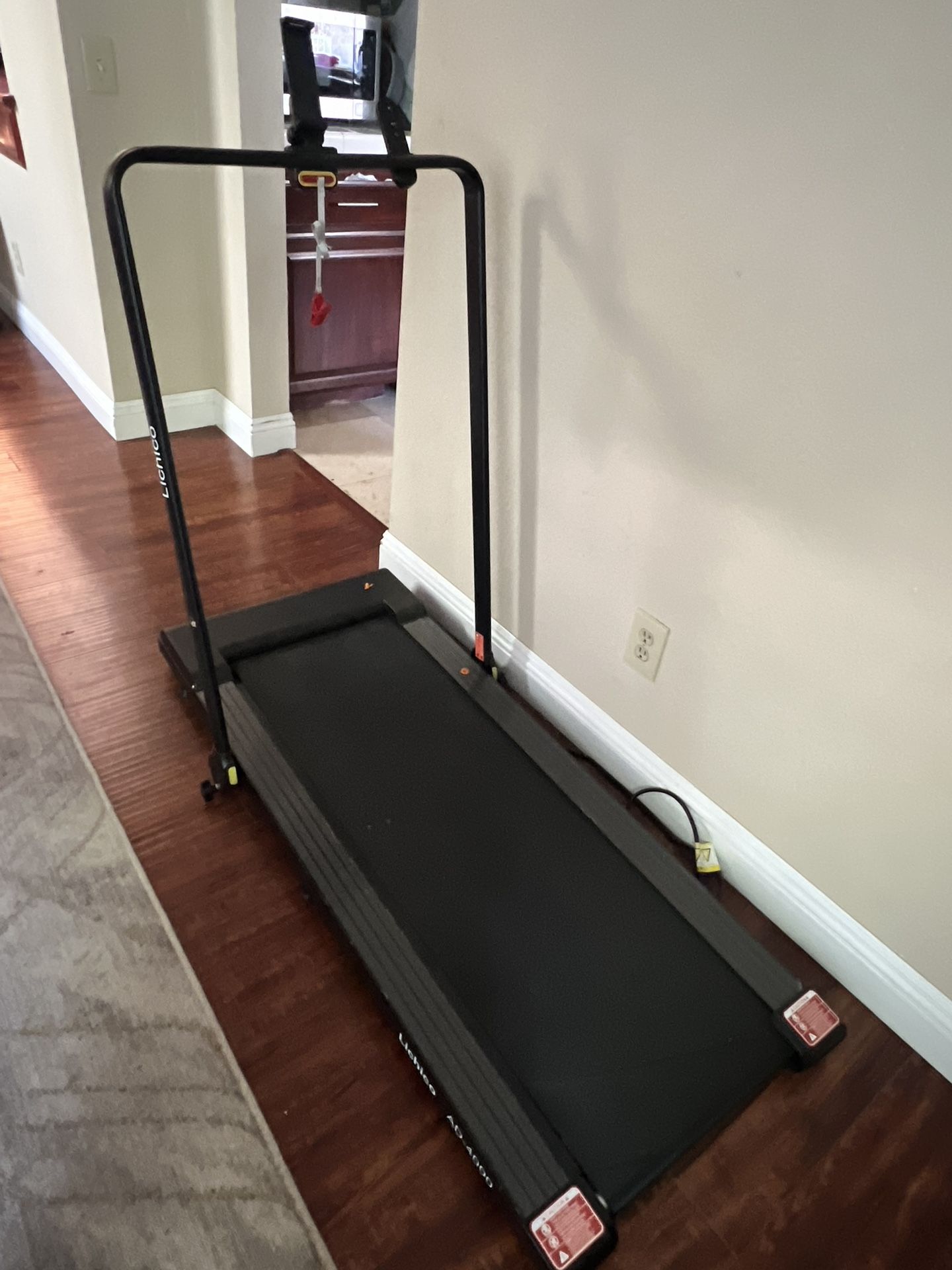 LICHICO Treadmill