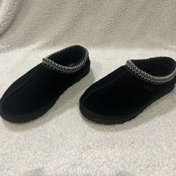 Uggs Men Clog Slippers.