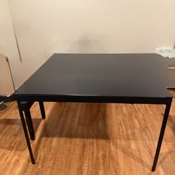 Dinner table (glasses)