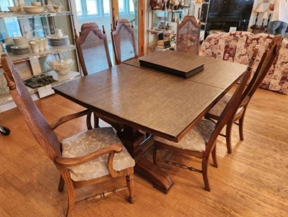Solid Oak Dinning Room Set Table 8 Chairs And China Cabinet 