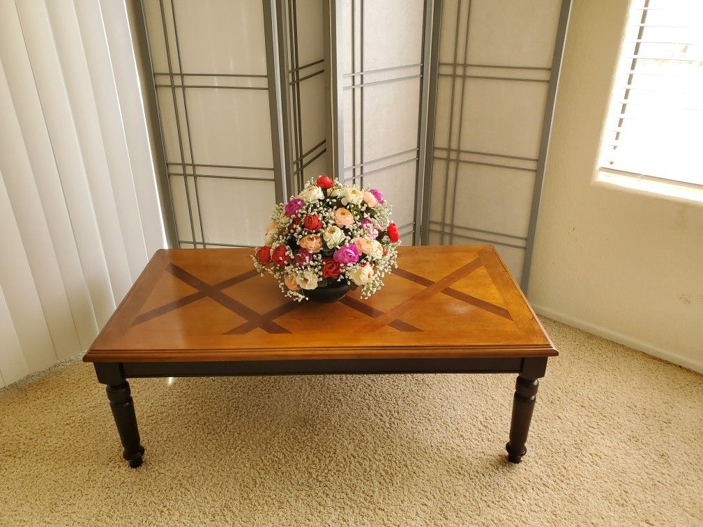 Coffee Table Excellent Condition 