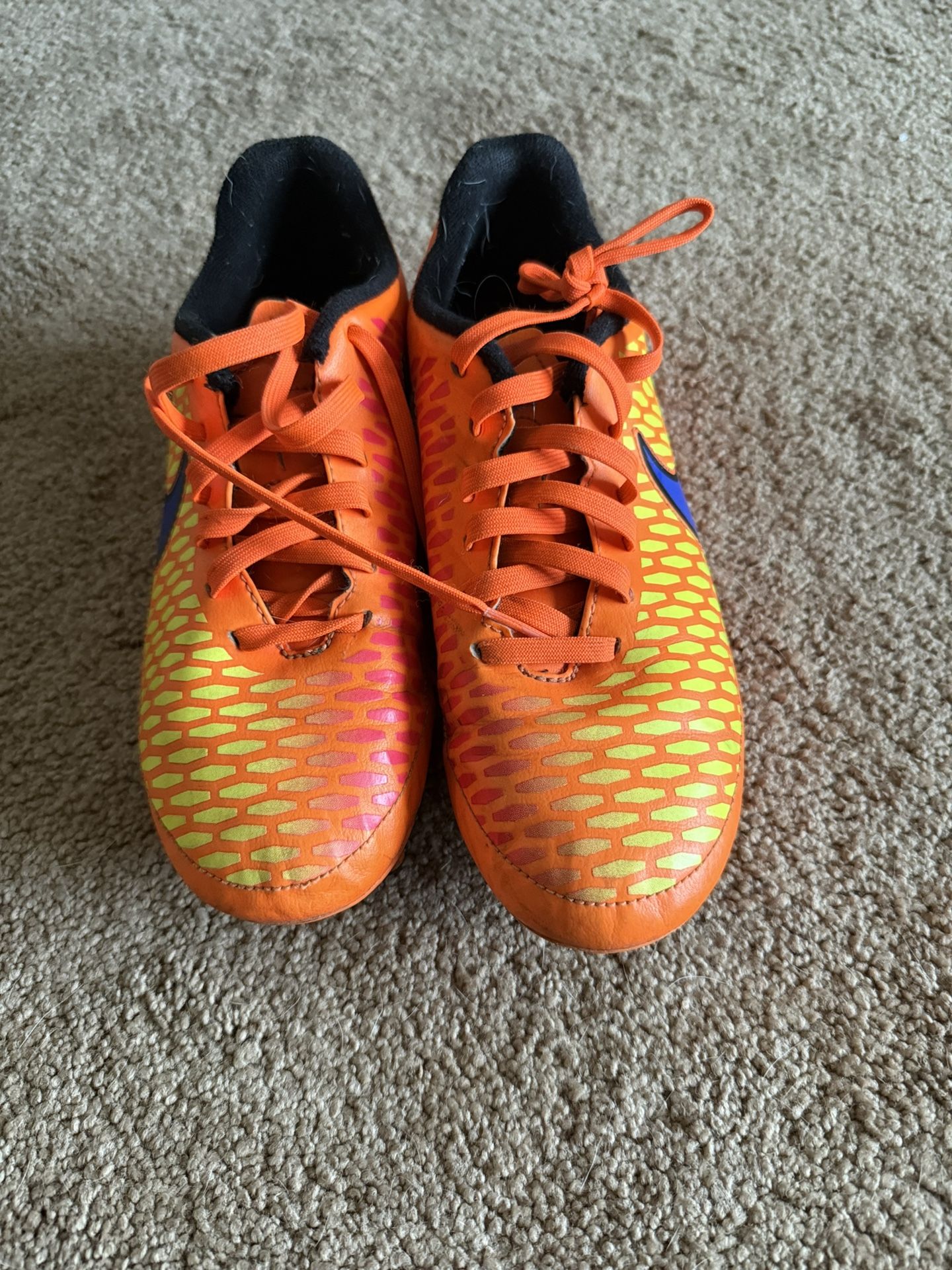 Kid soccer cleats 