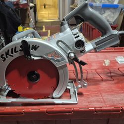 Skilsaw  Worm Drive Circular Saw