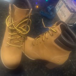Timberland High Heel Boots Size 6