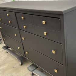 beautiful 6 drawers wood dresser solid and study