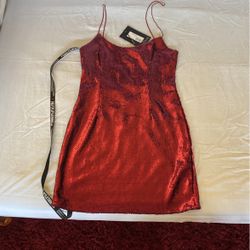 Pretty Little Thing Dress Sequence