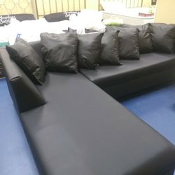 Beautiful Black Leather Sectional Blowout SALE