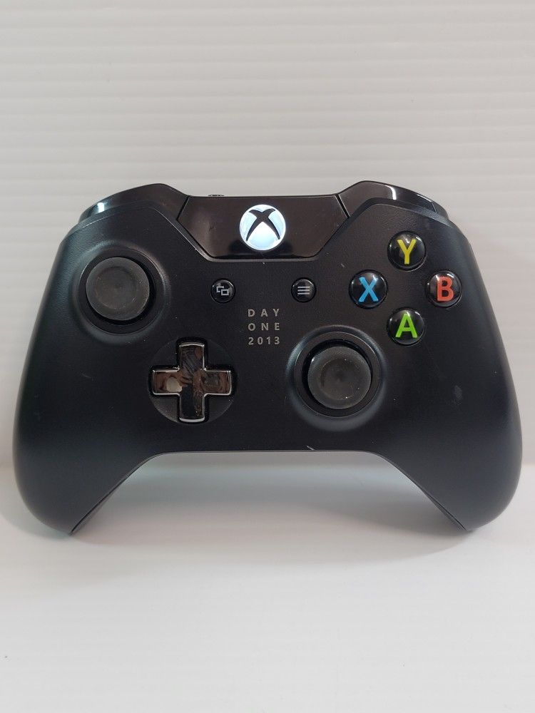Xbox One Controller Black Day One 2013 Official Genuine -  Tested