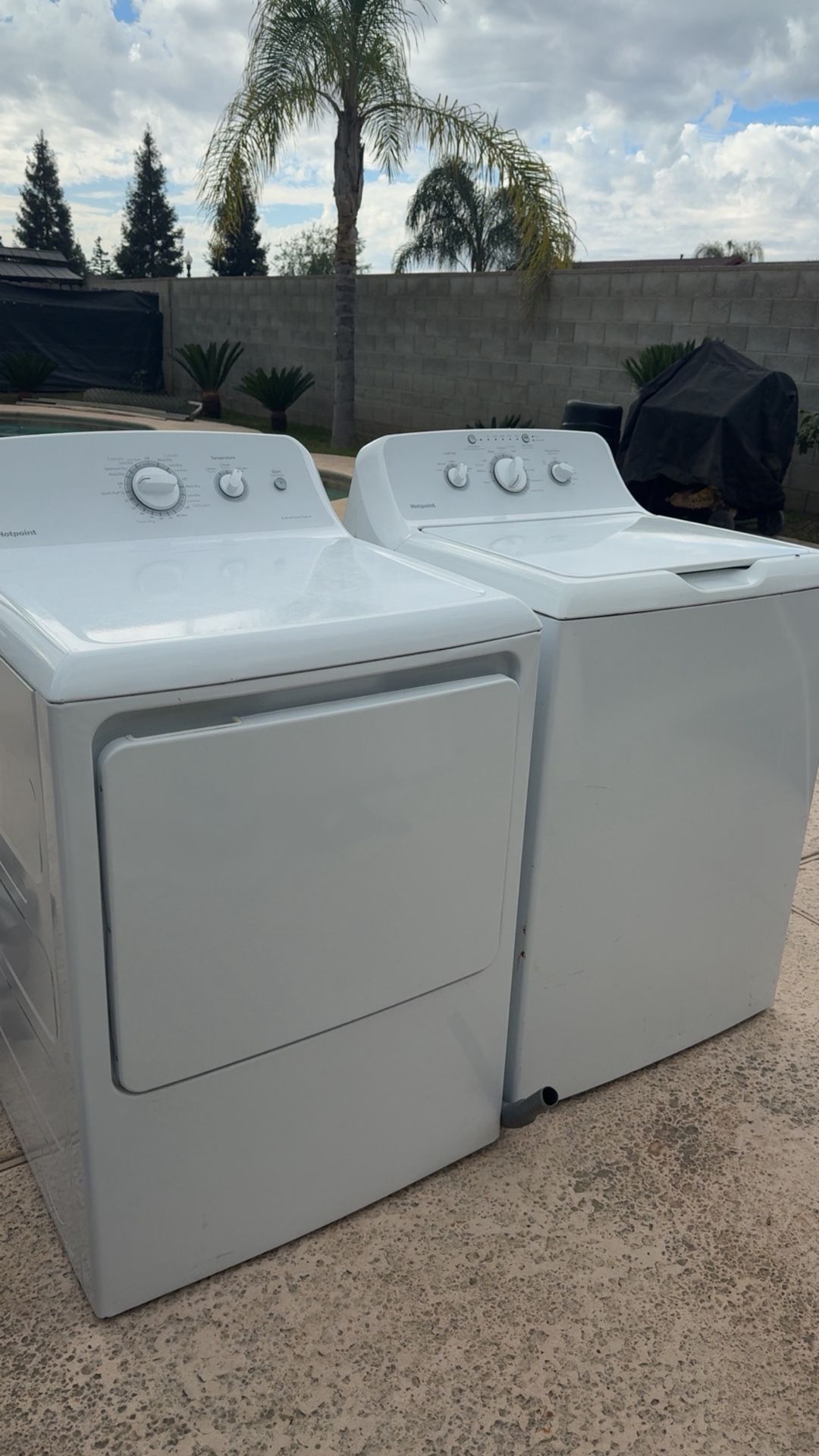 Hotpoint Washer/ Dryer Machine