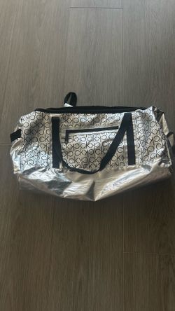 Michale kors duffle bag