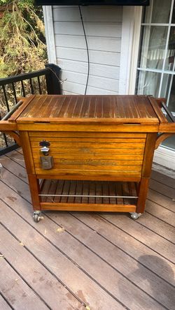 Tommy Bahama 100 Quart Rolling Cooler