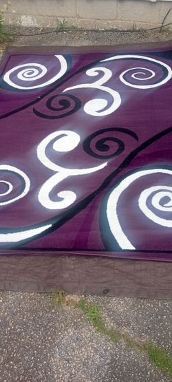 New 5)7 area rug thick and elegant