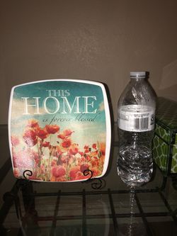 Home decor plate with stand