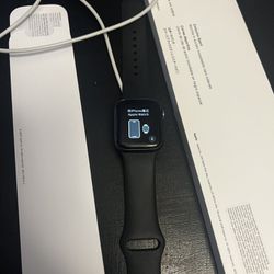 Apple Watch SE 40mm Space Gray