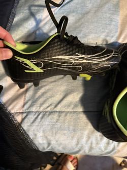 Soccer Cleats Size 3.5