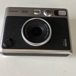 FUJIFILM INSTAX MINI EVO Hybrid Instant Camera (Black)