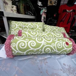 5pillows $25 