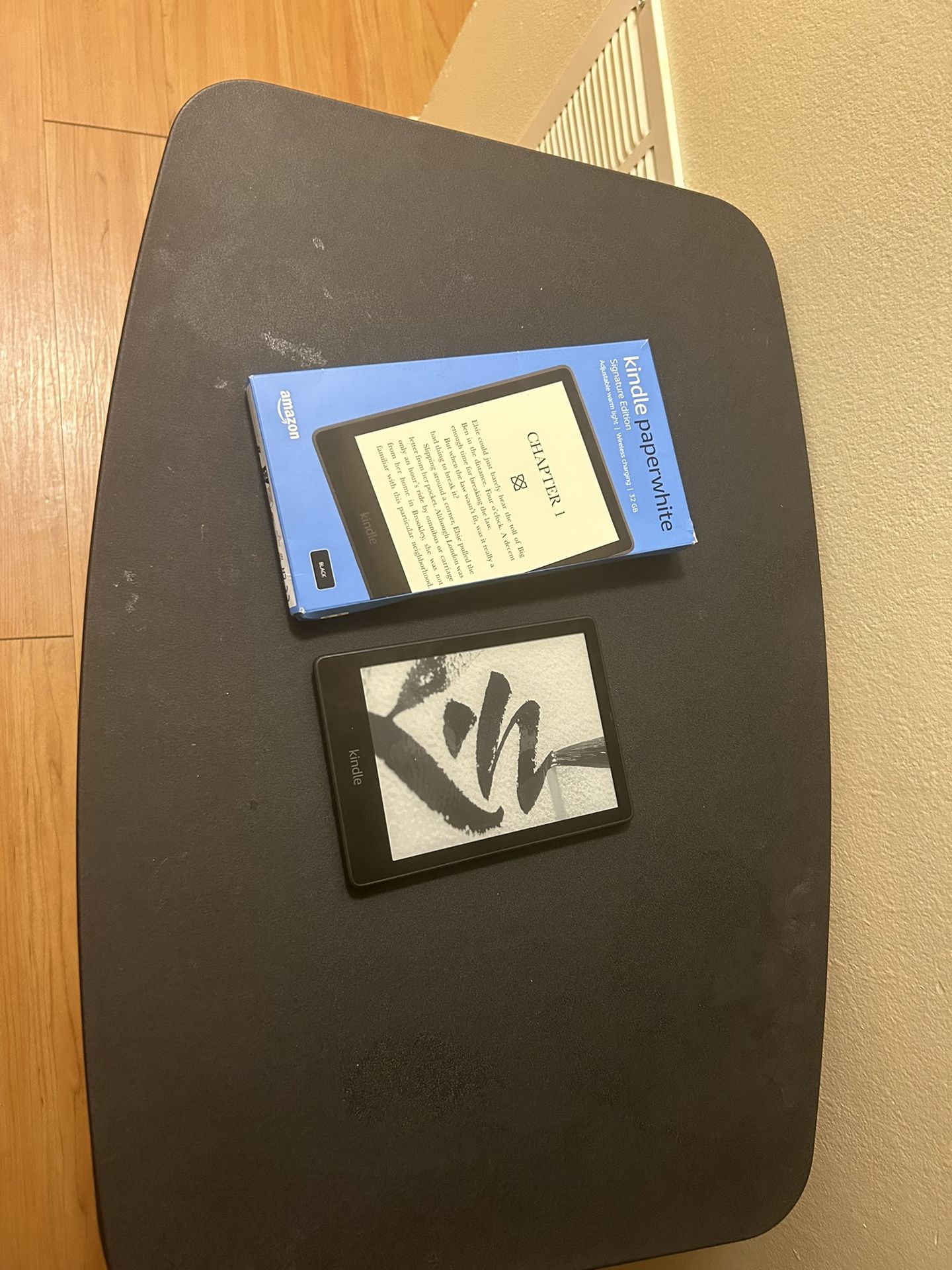 Amazon Kindle Signature Edition