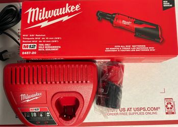 Milwaukee M12 3/8" Ratchet , 2.0 Battery, Charger