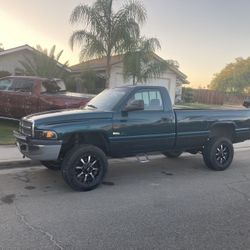 Dodge Ram Diesel 12 valves  Cummins 