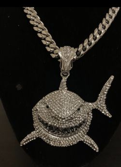 Stainless steel cuban link with shark pendant