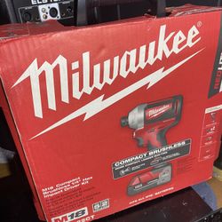 Milwaukee Drills 