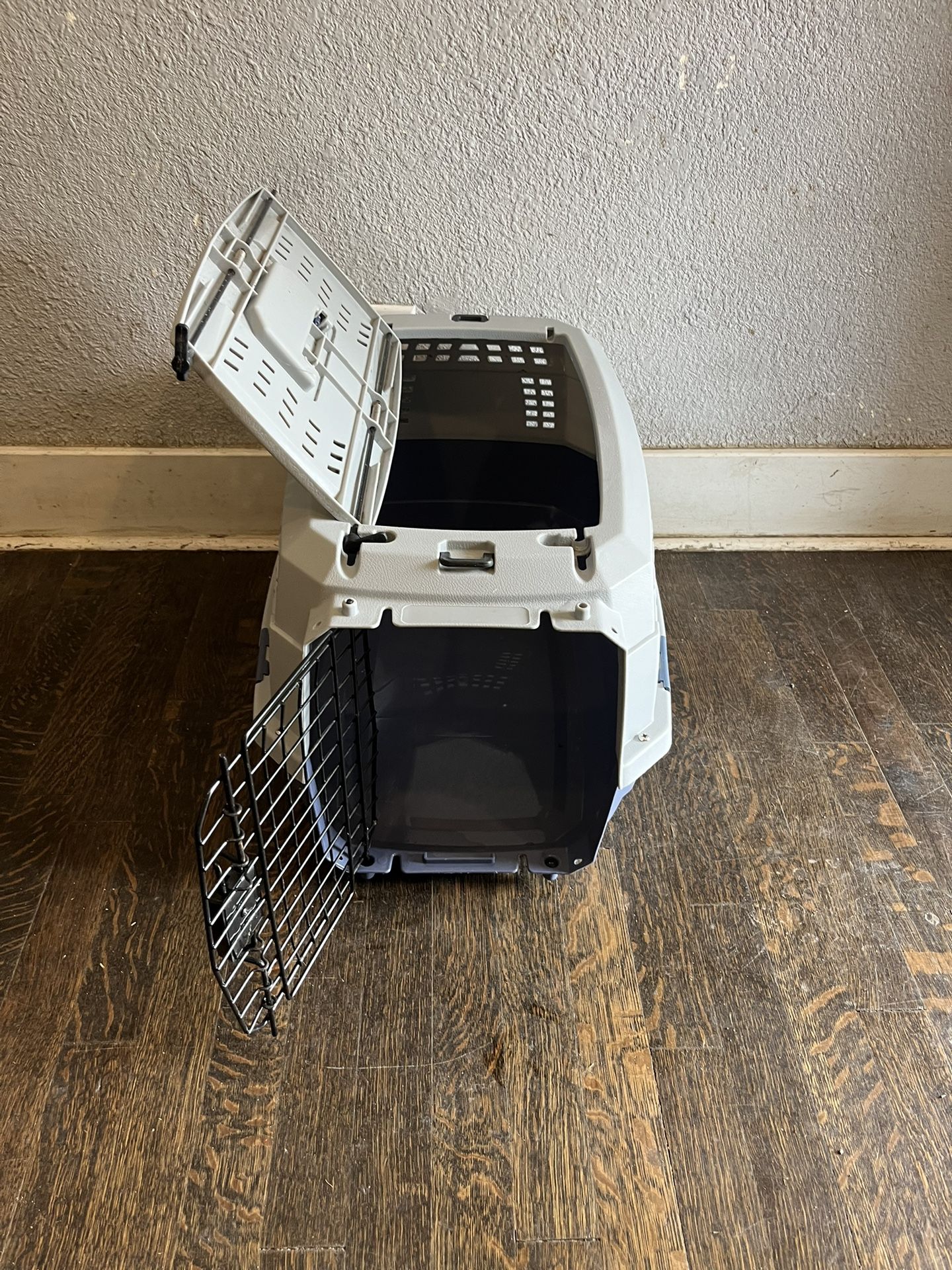 Double Door with Top Opening, Plastic Pet Kennel, 24 inch