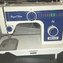 Necchi Royal Series sewing machine Including Foot Pedal