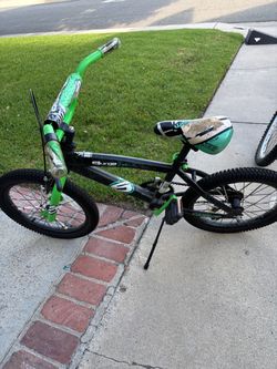 Next Surge BMX Bike Black and Green