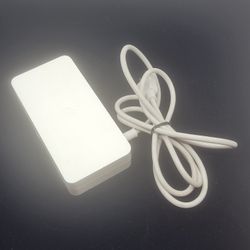 APPLE A1098 CINEMA HD DISPLAY 150W POWER ADAPTER with cord . Pre-owned, 
in great working and cosmetic shape.
Weight 1lb 14 oz plus shipping materials