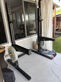 Squat rack