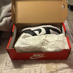 W Nike Dunk Low Black And White Shoes Size 5