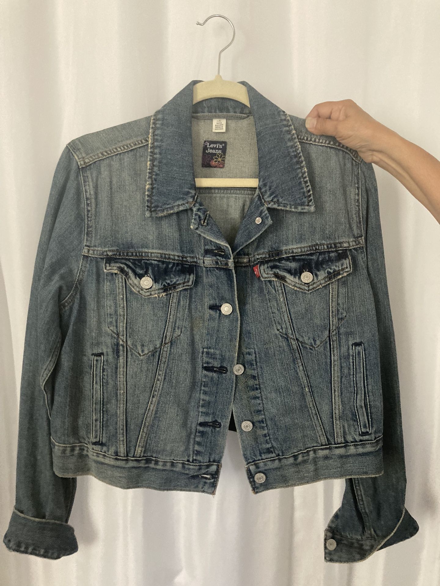 Levi’s Jean Jacket Size Large Good Conditions