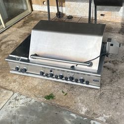 DCS Outdoor Grill