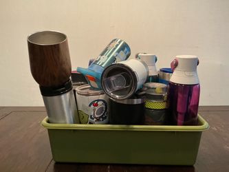 18 insulated and specialty water bottles Contigo,Brita,camelbak and others