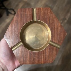  Handcrafted Brass And Wooden Ashtray With One Compartment 