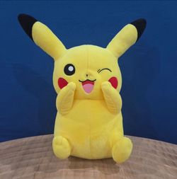Pokémon 12" Plush Pikachu 1997