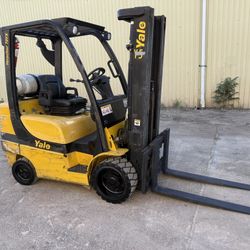 Yale 8000lb Forklift 