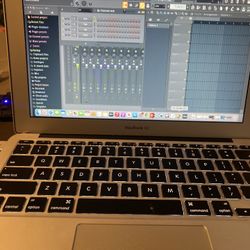 Macs Macs Mac’s 2012-2025 