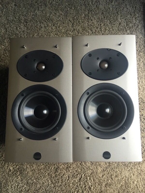 Athena technologies audition AS-B1-1 bookshelf speakers