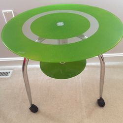 Two Layers Of Glass Table Legs With Wheels 