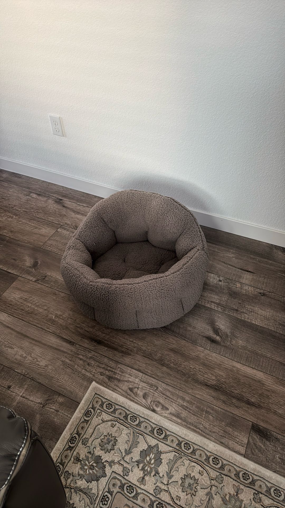 Pet Bed - Best Friends by Sheri Deep Dish Sherpa Cuddler