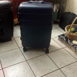24 Inches (medium) Check In Traveler Luggage 
