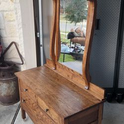 Antique Oak Vanity/dresser 